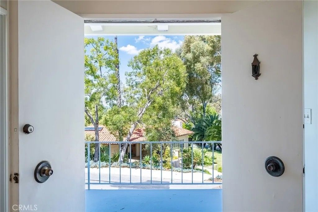 Photo of 2700 Via Campesina, Palos Verdes Estates, CA 90274 (MLS # SB26091305)