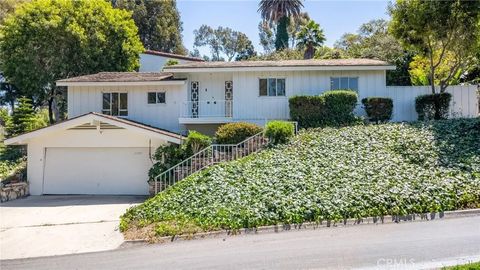 Photo of 2700 Via Campesina, Palos Verdes Estates, CA 90274 (MLS # SB26091305)