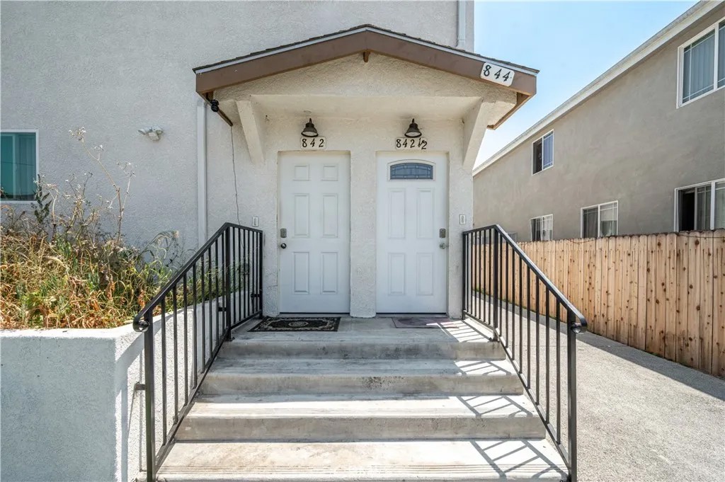 844 W 78th Street