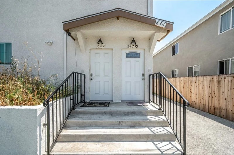 844 W 78th Street