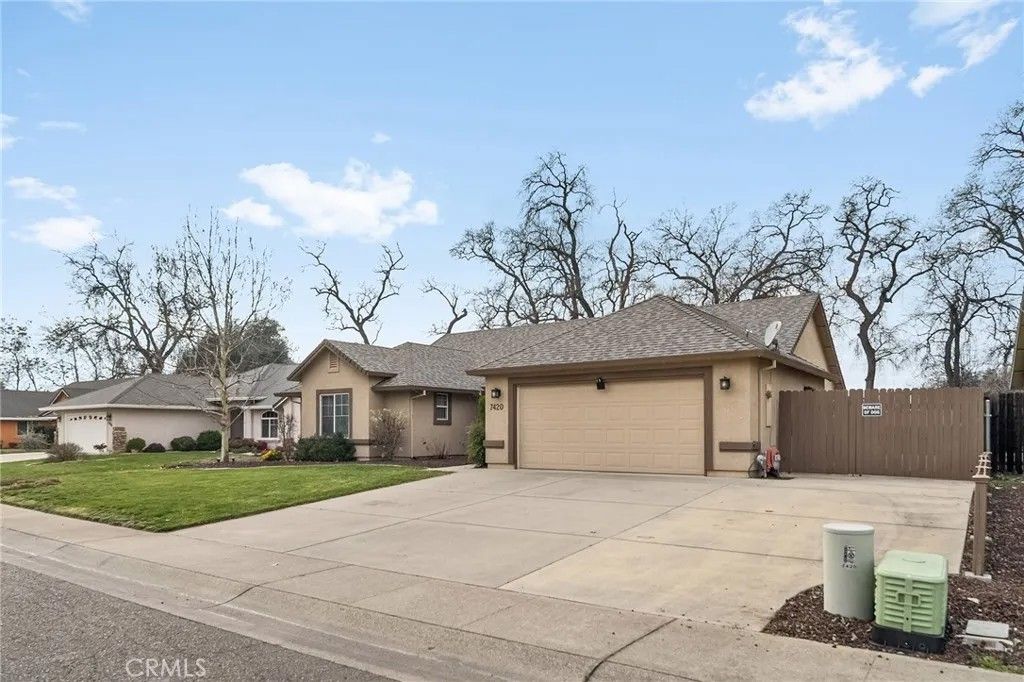 Photo of 7420 Platinum Way, Redding, CA 96001 (MLS # SN26016592)