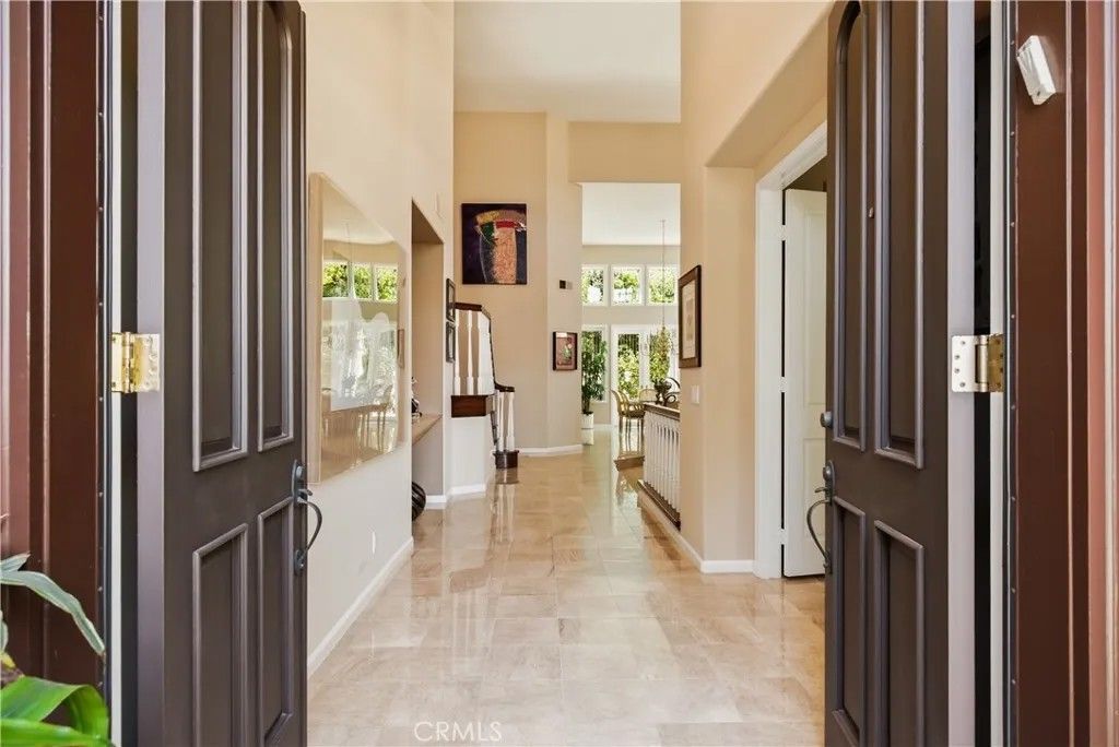 Photo of 24876 Paseo Primario, Calabasas, CA 91302 (MLS # SR26085667)