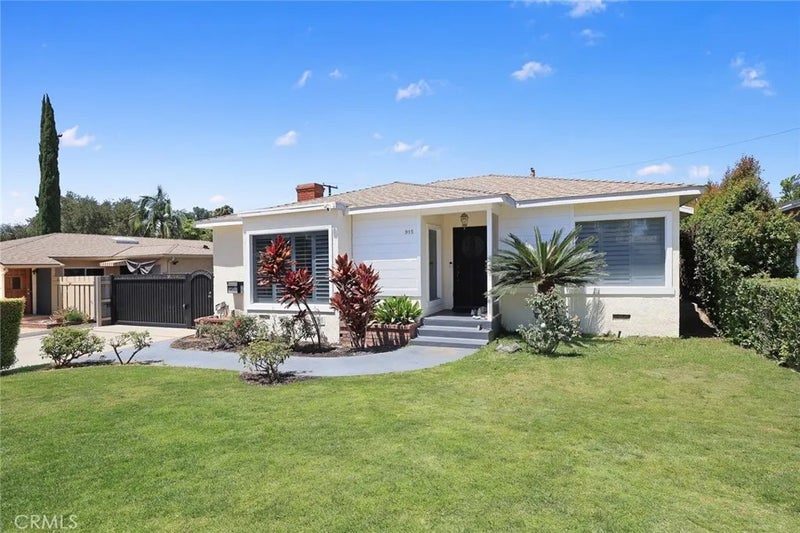 915 N Santa Anita
