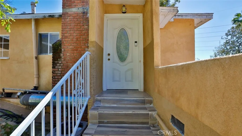10058 Sunland Boulevard