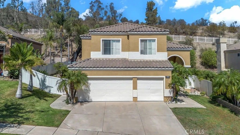 Photo of 1096 Casandra Ln, Corona, CA 92879 (MLS # PW25227671)