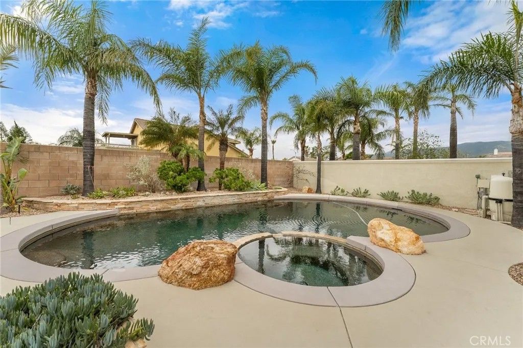 Photo of 4021 Larkspur Ave, Rialto, CA 92377 (MLS # IG26072062)