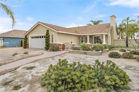 4021 Larkspur Rialto CA 92377