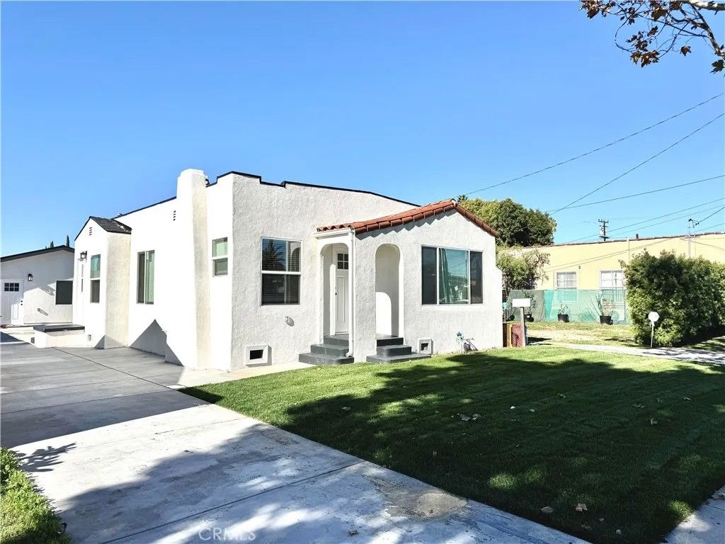 Photo of 16821 Ardmore Ave, Bellflower, CA 90706 (MLS # PW25266516)