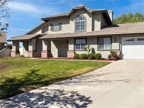 Photo of 1796 W Carpenter ST, Rialto, CA 92377 (MLS # IV26214487)
