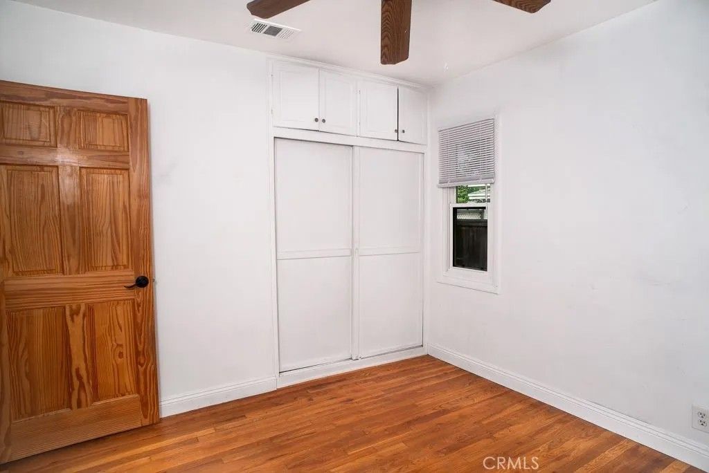 Photo of 5836 Encino Avenue, Encino, CA 91316 (MLS # SR26066808)