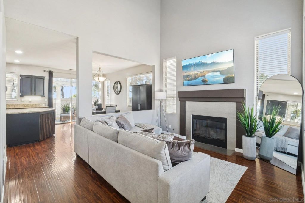 Photo of 2254 Peachtree Circle, Chula Vista, CA 91915 (MLS # 260001705)