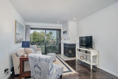 Tiny photo for 4494 Mentone St #6, San Diego, CA 92107 (MLS # 250039197)