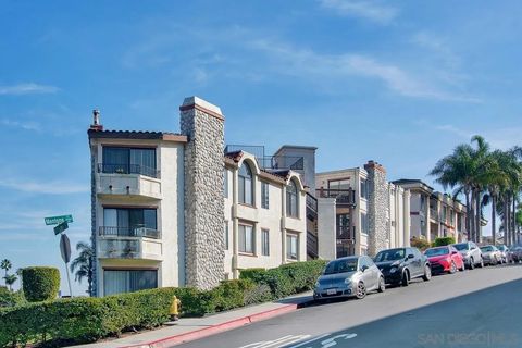 Tiny photo for 4494 Mentone St #6, San Diego, CA 92107 (MLS # 250039197)