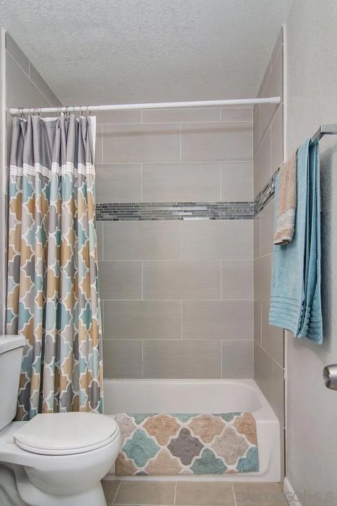Tiny photo for 4494 Mentone St #6, San Diego, CA 92107 (MLS # 250039197)