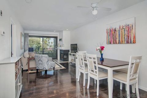 Tiny photo for 4494 Mentone St #6, San Diego, CA 92107 (MLS # 250039197)