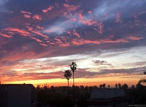 Tiny photo for 4494 Mentone St #6, San Diego, CA 92107 (MLS # 250039197)