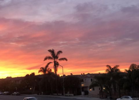Tiny photo for 4494 Mentone St #6, San Diego, CA 92107 (MLS # 250039197)