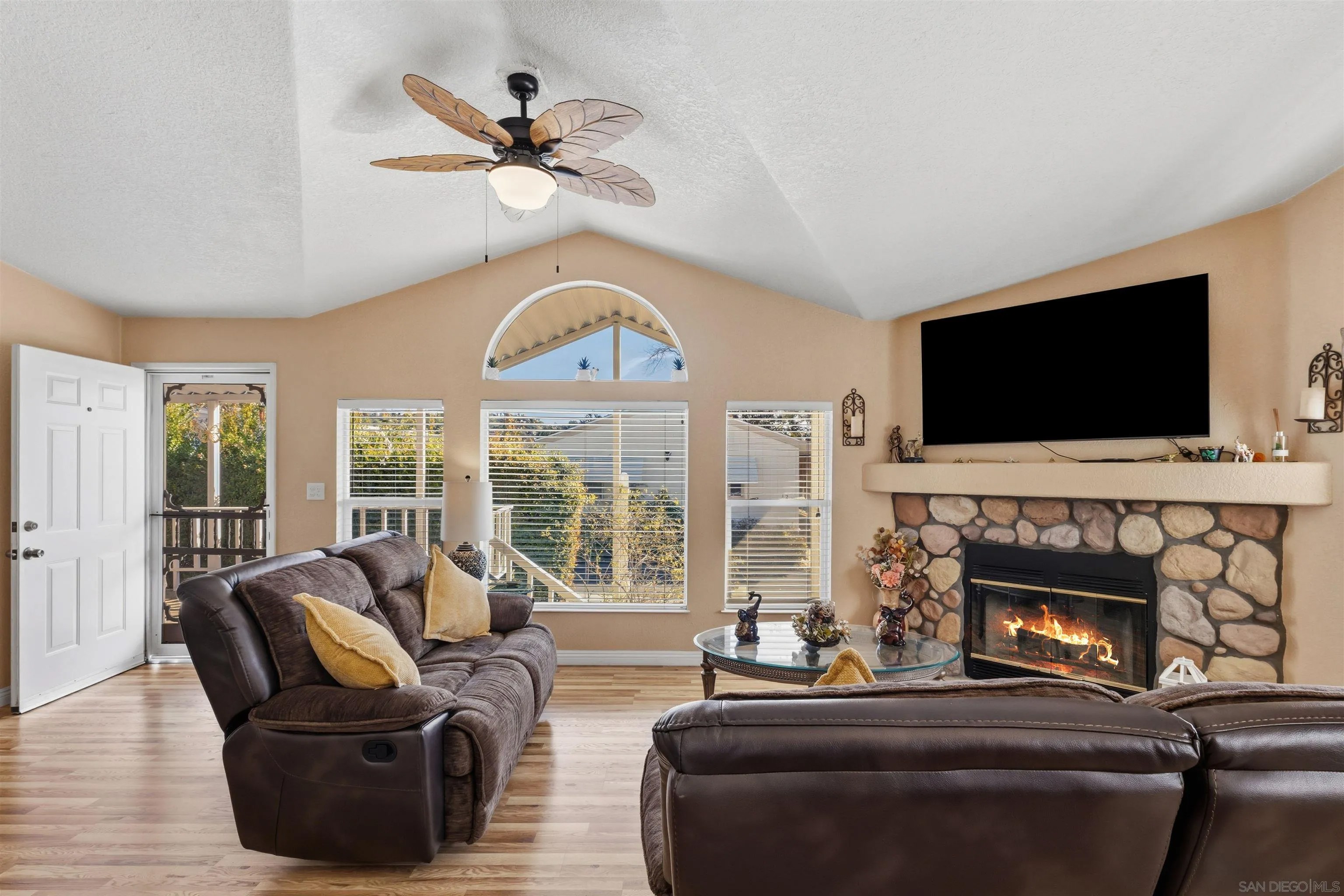 12250 Vista Del Cajon rd. Space #25