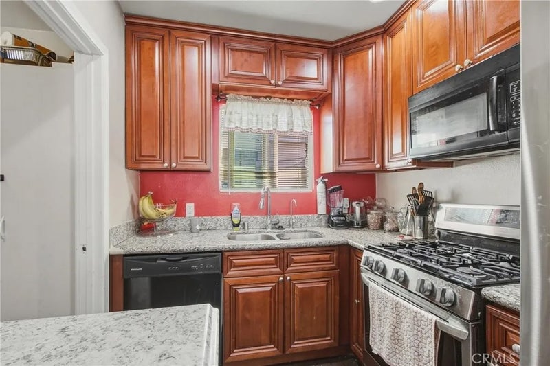 1006 N Matthisen