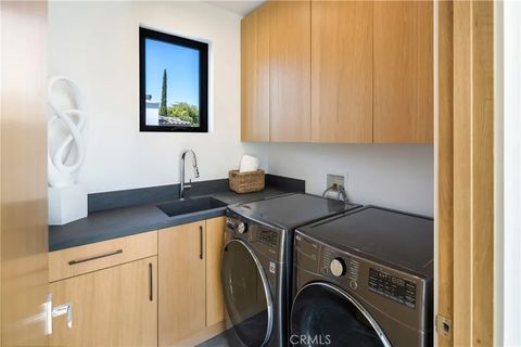 Tiny photo for 14822 Hesby Street, Sherman Oaks, CA 91403 (MLS # SR25235124)