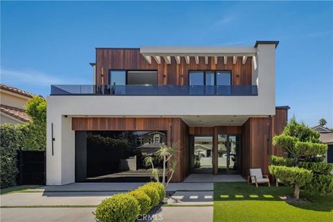 Tiny photo for 14822 Hesby Street, Sherman Oaks, CA 91403 (MLS # SR25235124)