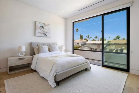 Tiny photo for 14822 Hesby Street, Sherman Oaks, CA 91403 (MLS # SR25235124)