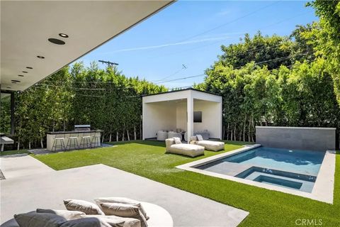 Tiny photo for 14822 Hesby Street, Sherman Oaks, CA 91403 (MLS # SR25235124)