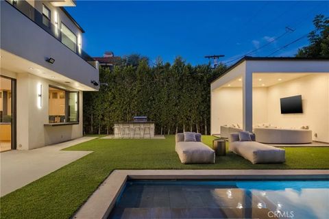 Tiny photo for 14822 Hesby Street, Sherman Oaks, CA 91403 (MLS # SR25235124)