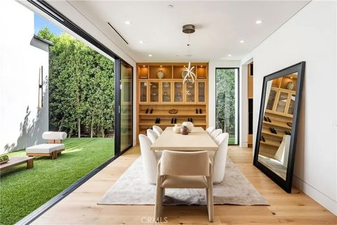 Tiny photo for 14822 Hesby Street, Sherman Oaks, CA 91403 (MLS # SR25235124)