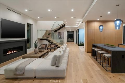Tiny photo for 14822 Hesby Street, Sherman Oaks, CA 91403 (MLS # SR25235124)