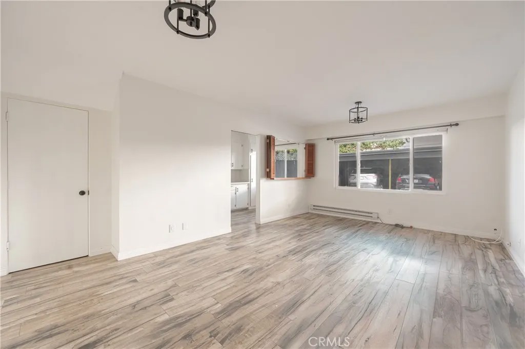 4579 Ambrose Avenue 4