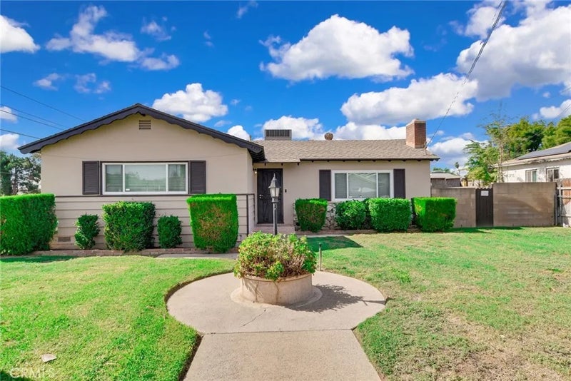 4593 Glen