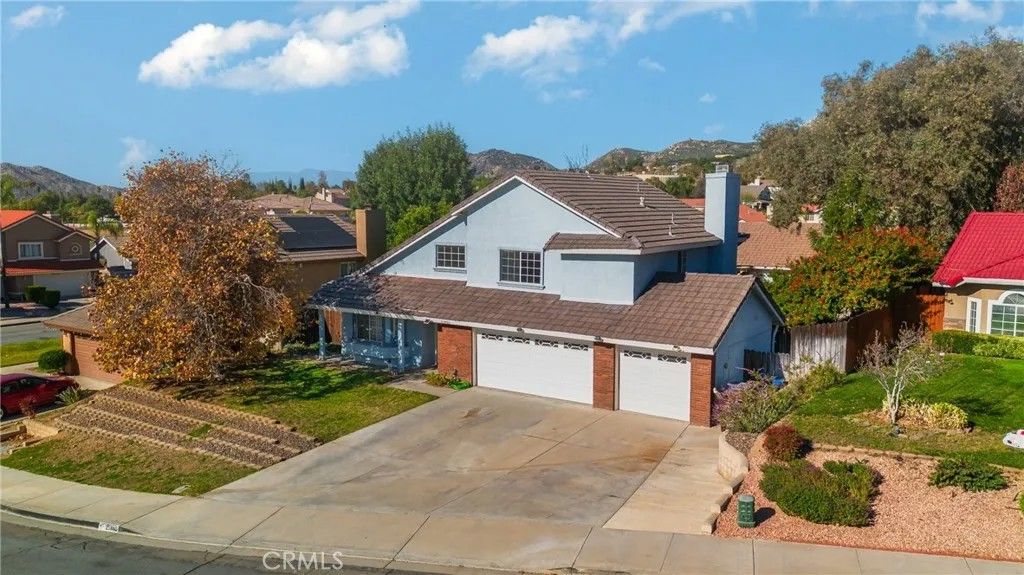 Photo of 25660 Laurelwood Pl, Moreno Valley, CA 92557 (MLS # IV25273749)