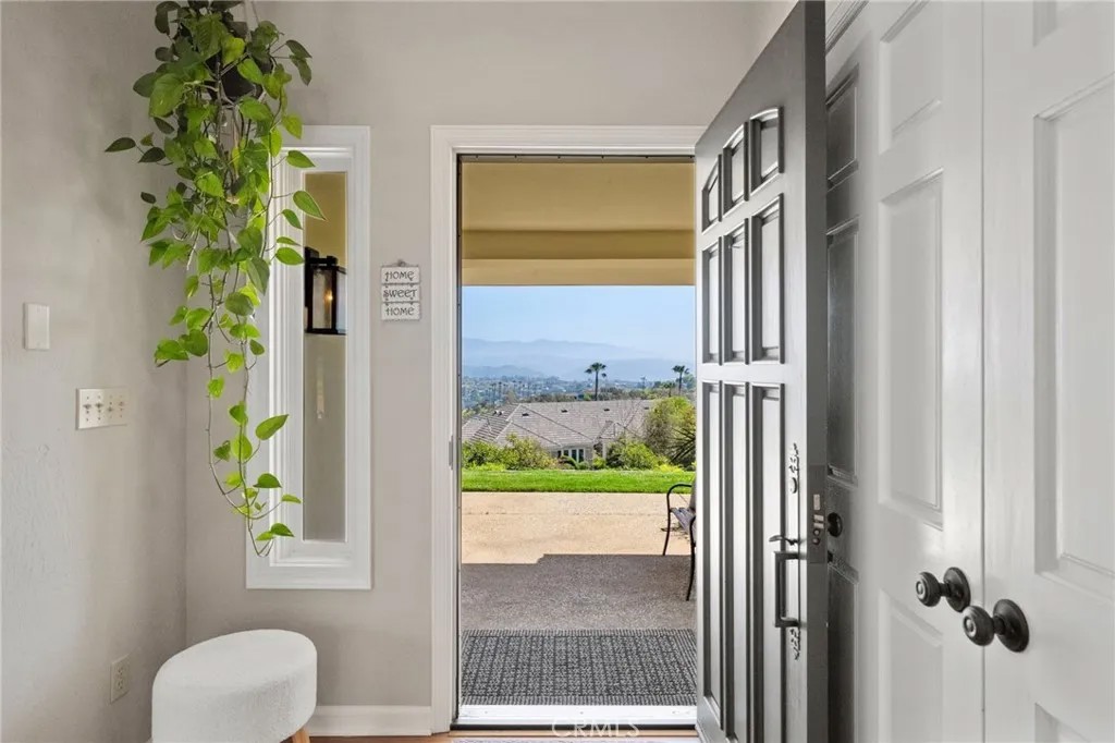 377 Rancho Camino
