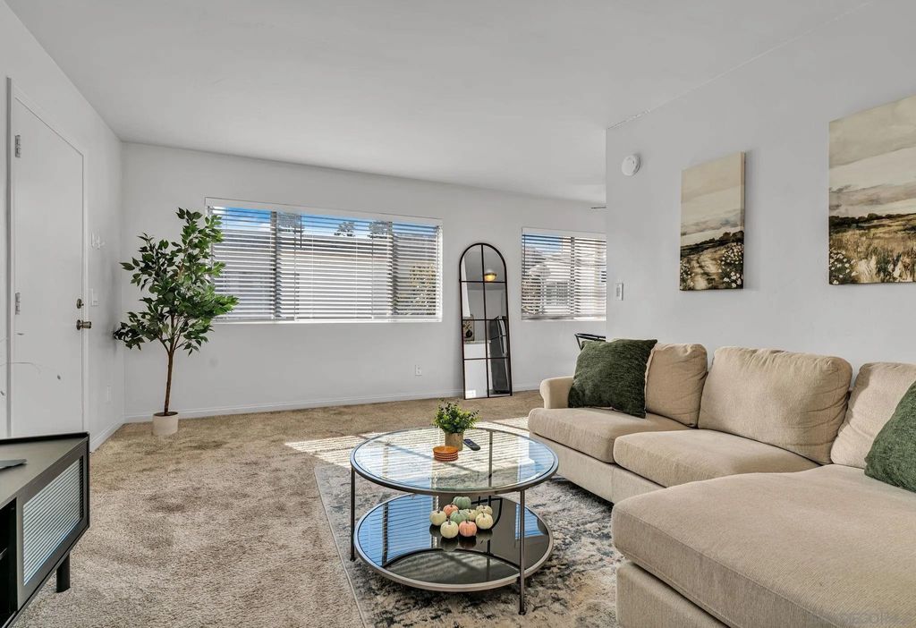 Photo of 3800 Kendall St #3, San Diego, CA 92109 (MLS # 260009956)