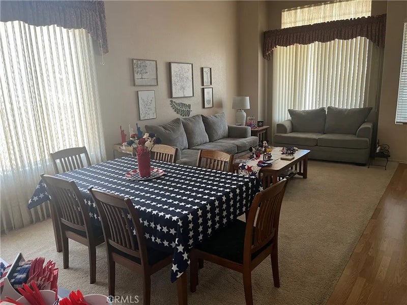 785 N Hemet