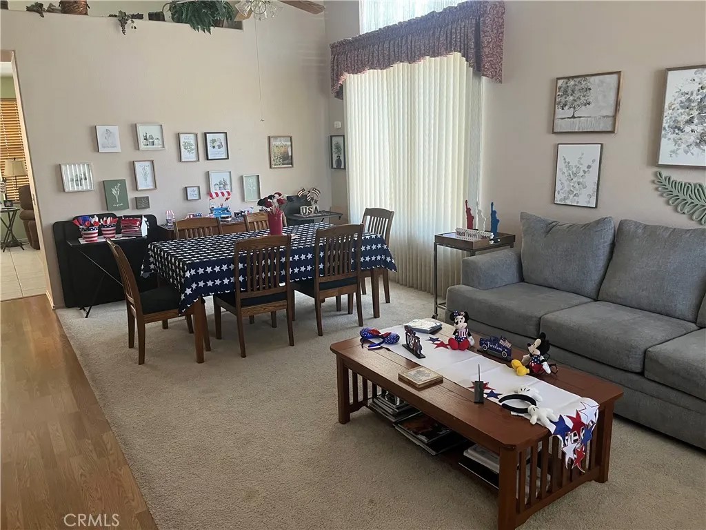 785 N Hemet