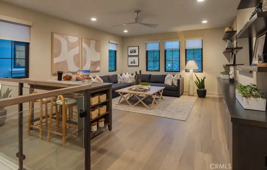 453 Treeline