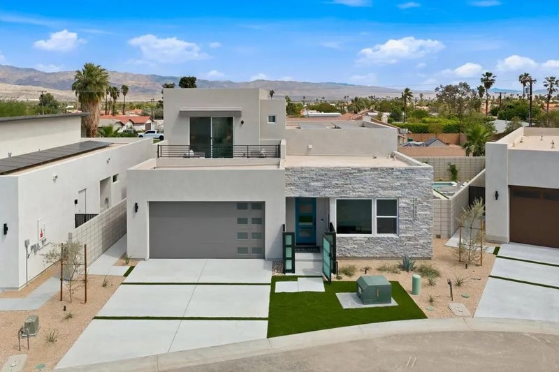 41868 Volare Court