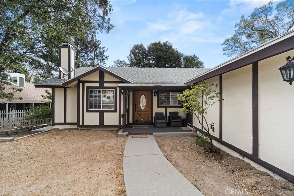 1541 Krause Lane