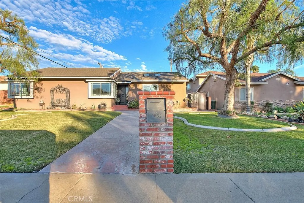 1862 Bonnie Brae