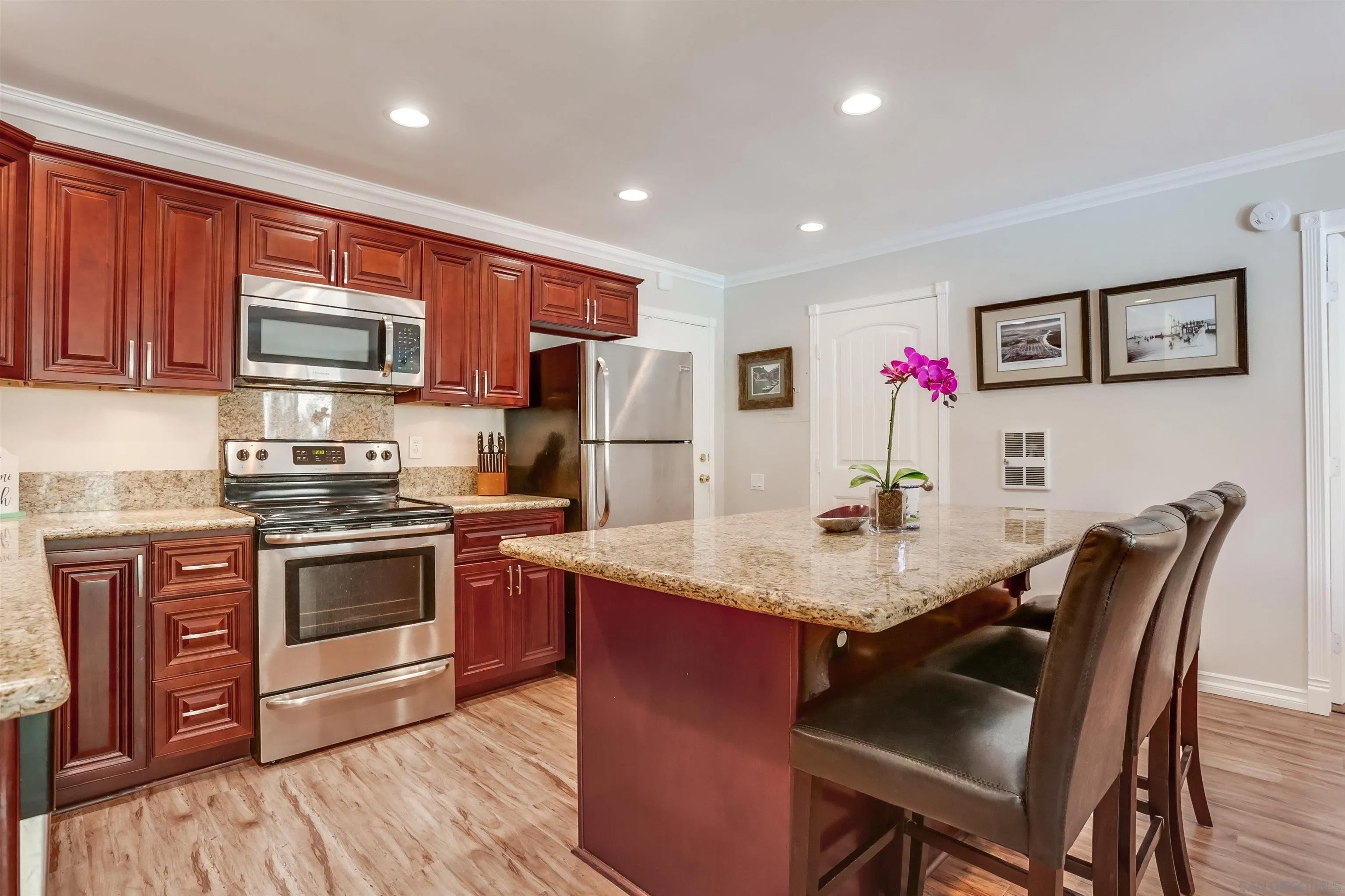 1775 Diamond St 220