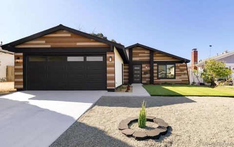 8667 Cetus Rd San Diego CA 92126