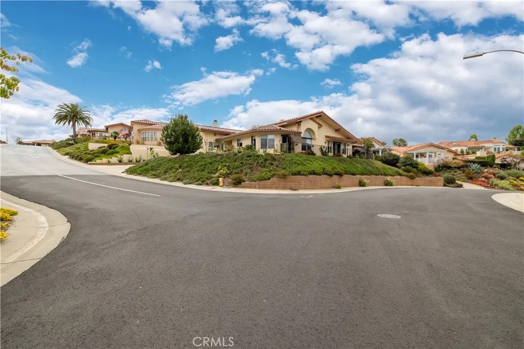 1113 Crescent Bend