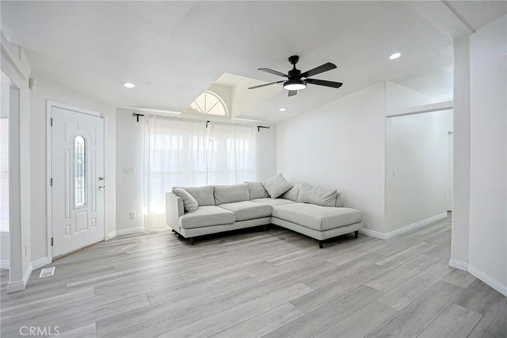 Photo of 14362 Bushard St #113, Westminster, CA 92683 (MLS # OC26017395)