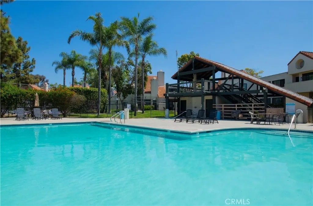 Photo of 333 N Melrose Drive #E, Vista, CA 92083 (MLS # ND26105314)