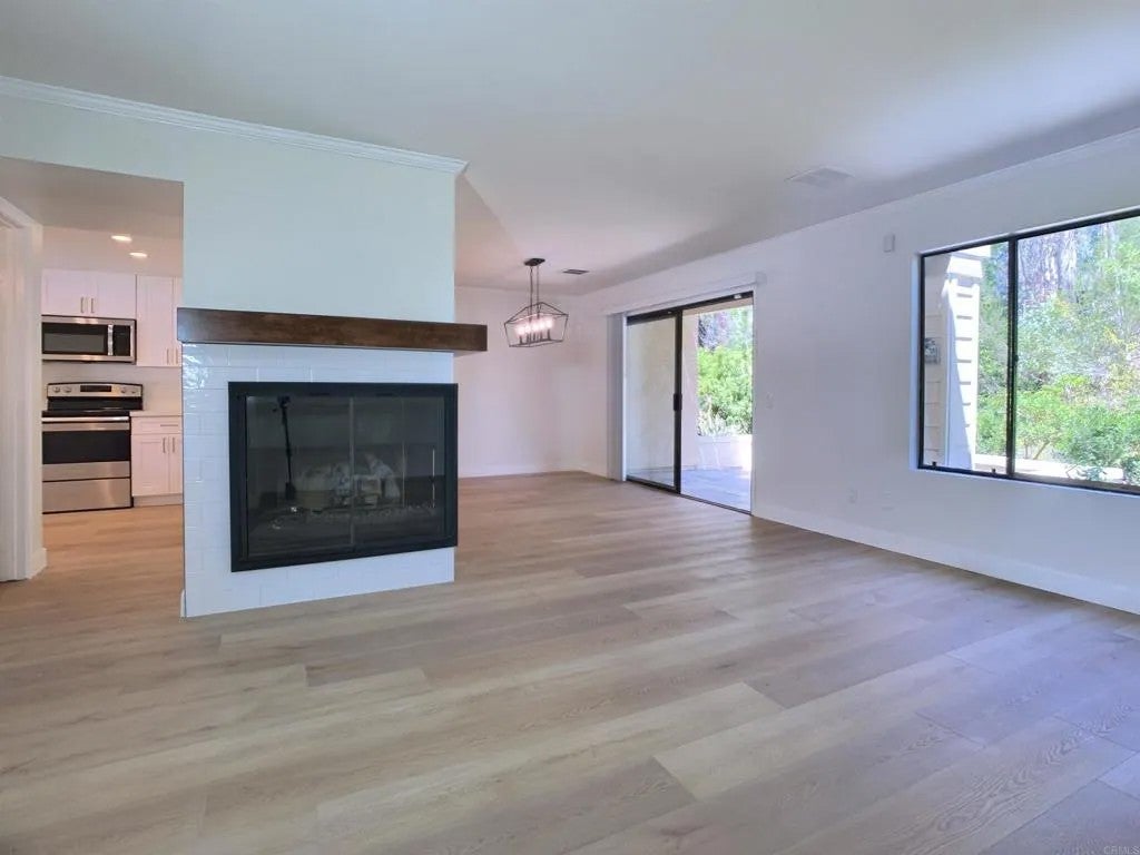 10473 Crosscreek Terrace