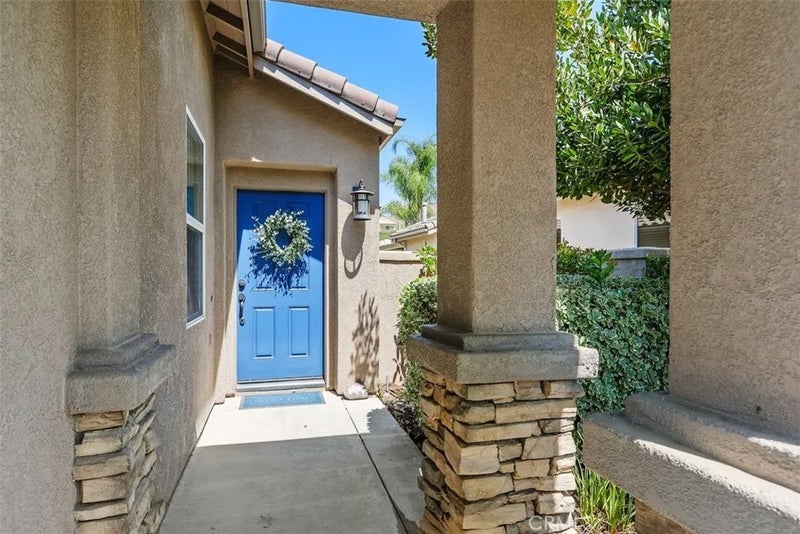 28166 Glenside Court