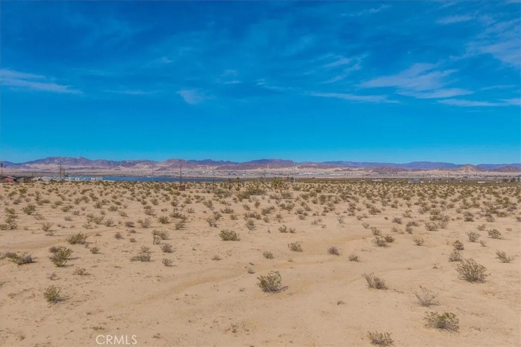 3888 Desert Heights