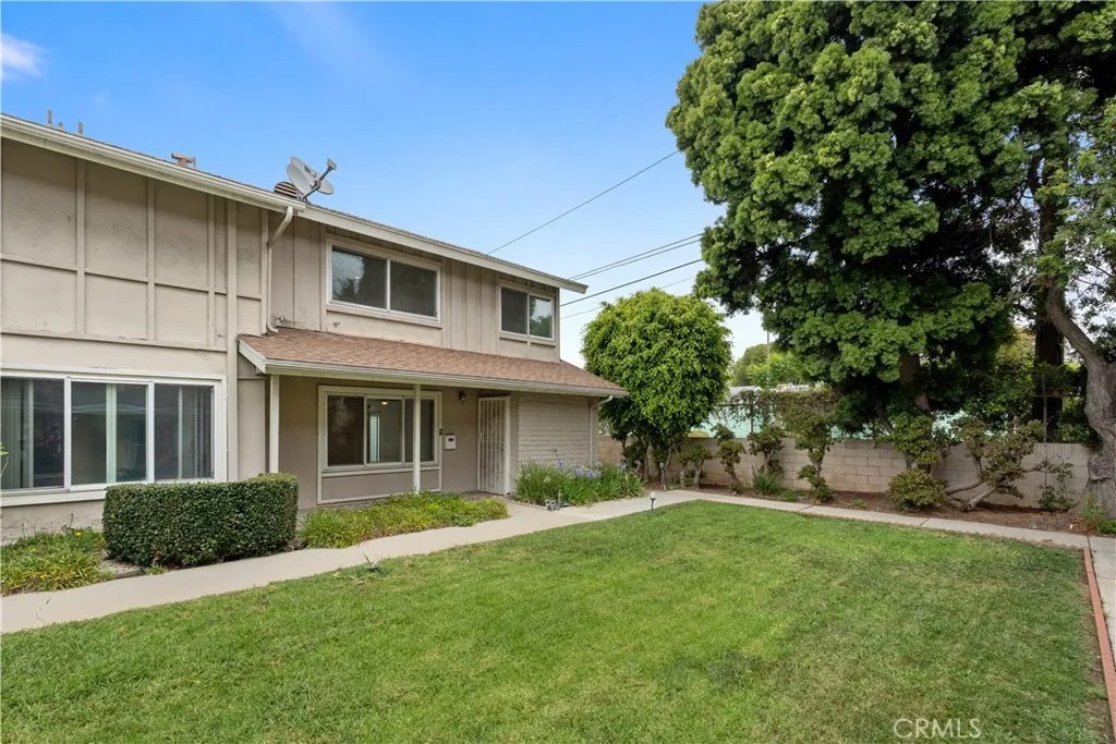 3500 W Manchester Boulevard 198